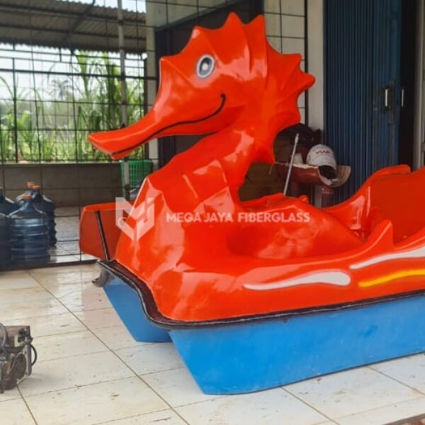 Sepeda air kuda laut
